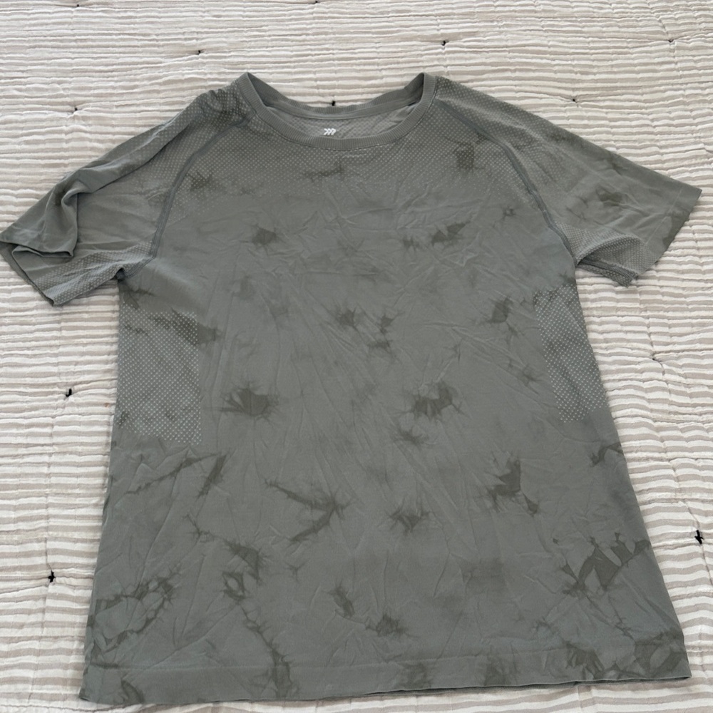 All in Motion men’s workout shirt